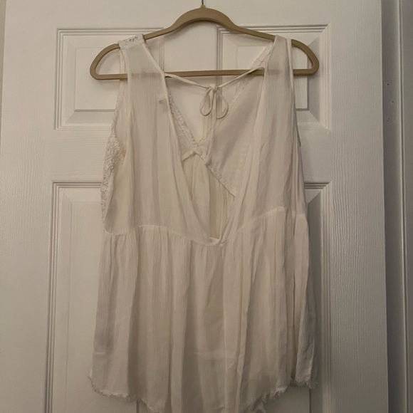 Umgee Top - Picture 2 of 3